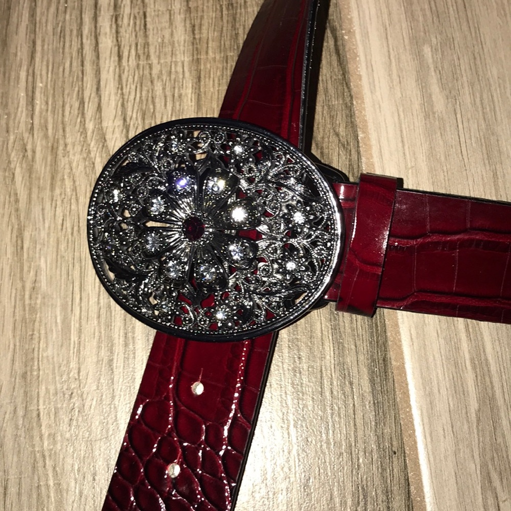 Belt - Picture 2 of 3